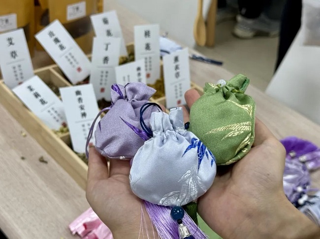 1748661020427857.jpg 111111.jpg